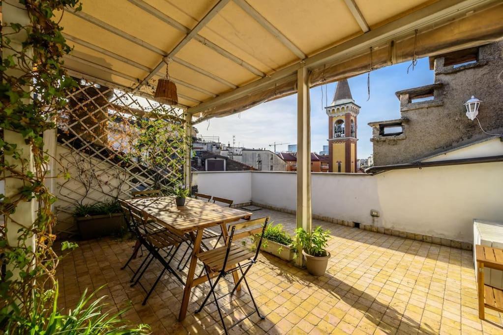 Buenos Aires' Nest - 10 Minutes From Duomo With Terrace Appartement Milaan Buitenkant foto